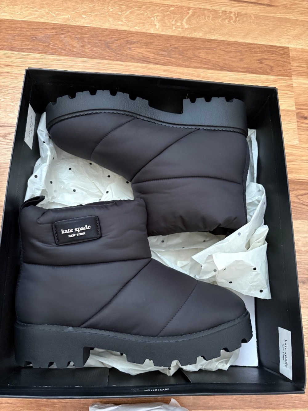 NIB Kate Spade Puffed Pull-On Booties